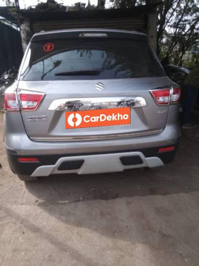 https://images10.gaadi.com/usedcar_image/3589640/original/processed_b454dbfb-3fd3-4d26-a0ef-b0c46f21ddc3.jpg?imwidth=6401