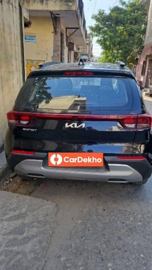 https://images10.gaadi.com/usedcar_image/3589778/original/processed_685489c4-58b8-4be0-aef8-1e3711db644a.jpeg?imwidth=6402