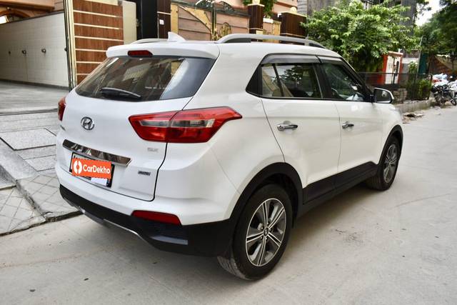 https://images10.gaadi.com/usedcar_image/3589784/original/processed_img2876955__used_car_2876955_1695629435.jpg?imwidth=6402