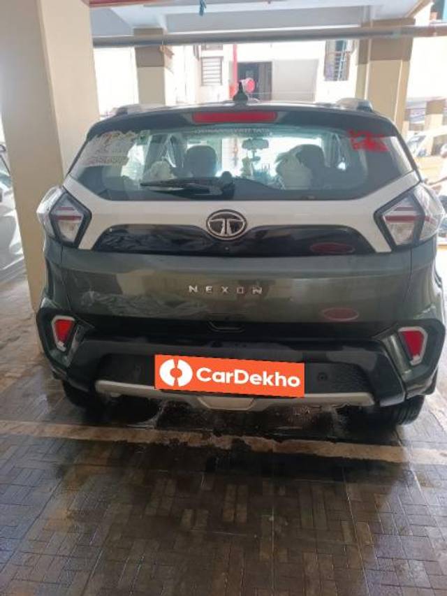 https://images10.gaadi.com/usedcar_image/3589843/original/processed_78fc8fe9-b04f-4981-89bb-3c099d981816.jpg?imwidth=6400