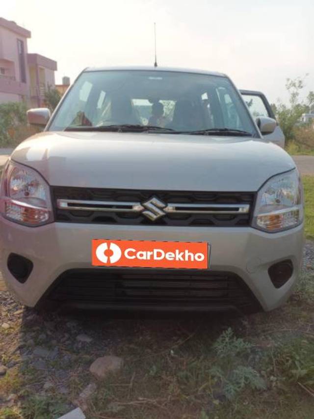 https://images10.gaadi.com/usedcar_image/3589973/original/processed_347fa7ef-d8ee-4841-a255-2ea04c781be2.jpg?imwidth=6402