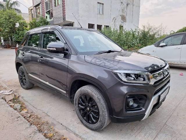 https://images10.gaadi.com/usedcar_image/3590030/original/processed_9d2461f1-6a2d-47c1-bedf-0ebfae452da4.jpg?imwidth=6400