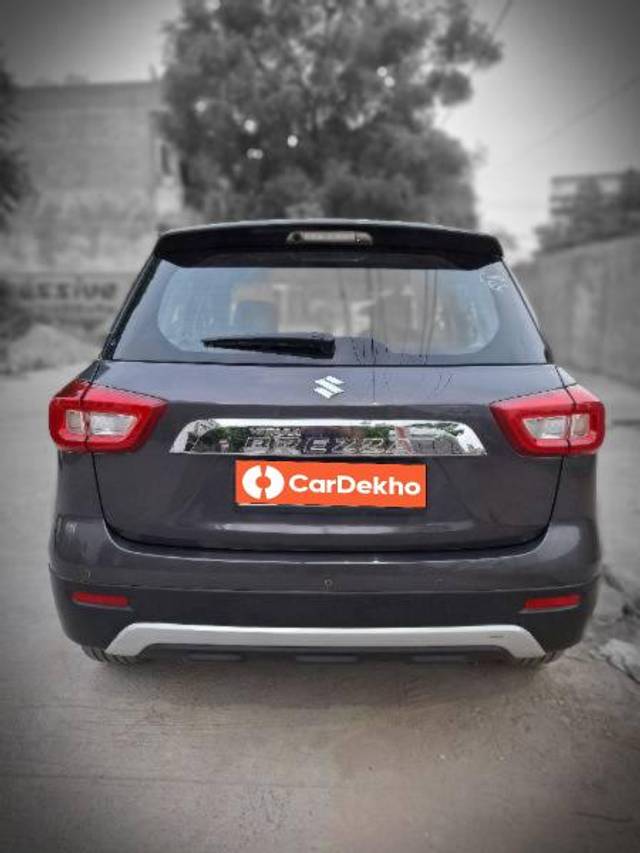 https://images10.gaadi.com/usedcar_image/3590030/original/processed_f42b9475-e286-4cab-a03f-873faaa282f5.jpg?imwidth=6402