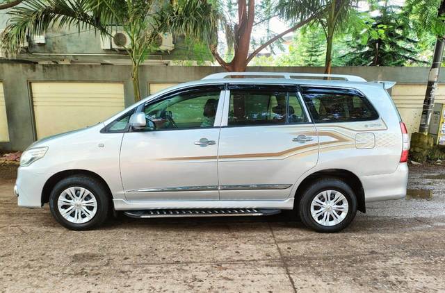 https://images10.gaadi.com/usedcar_image/3590206/original/processed_img2877213__used_car_2877213_1695639965.jpg?imwidth=6402