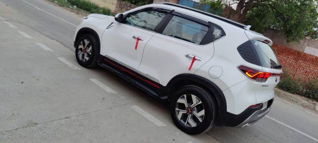 https://images10.gaadi.com/usedcar_image/3590271/original/processed_img2877249__used_car_2877249_1695641951.jpg?imwidth=6402