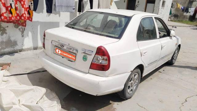 https://images10.gaadi.com/usedcar_image/3590514/original/processed_5f3b1ef9-af53-4b3e-856d-8fdc99b74de9.jpg?imwidth=6402