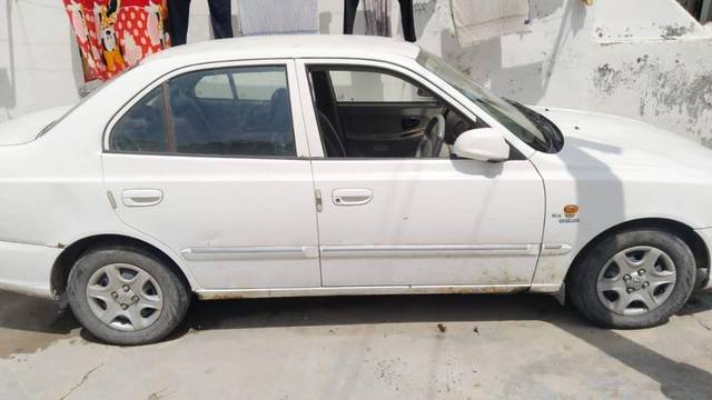https://images10.gaadi.com/usedcar_image/3590514/original/processed_f9e52d48-9972-4d8c-829c-7b94a540eb0a.jpg?imwidth=6401