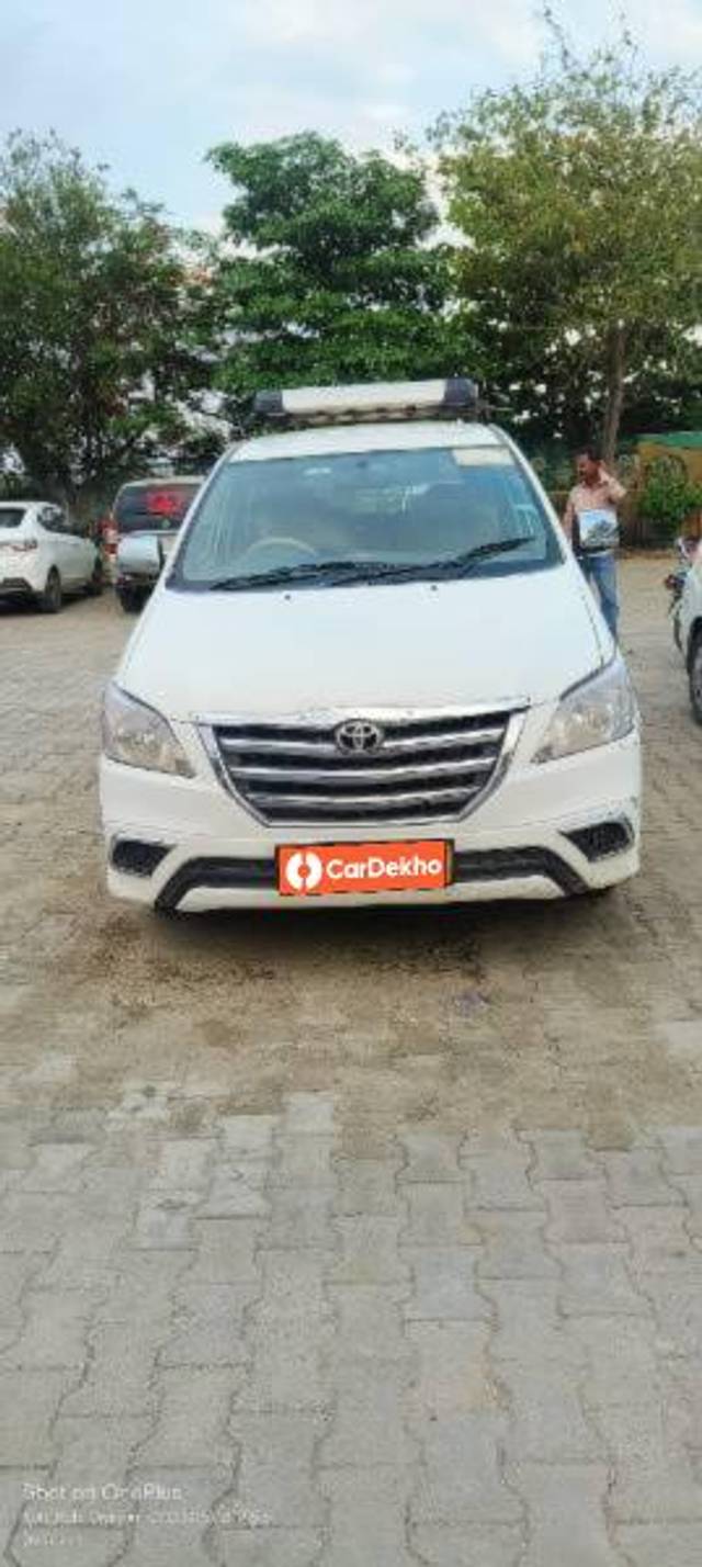 https://images10.gaadi.com/usedcar_image/3590517/original/processed_bb6c9c9a-fabe-40da-8b0a-150285558856.jpg?imwidth=6400