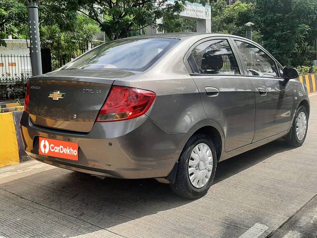 https://images10.gaadi.com/usedcar_image/3590527/original/processed_img2877422__used_car_2877422_1695815298.jpg?imwidth=6401