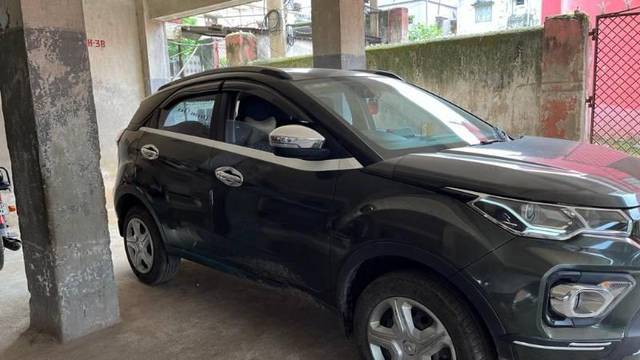 https://images10.gaadi.com/usedcar_image/3590640/original/processed_18ebcf9e-74a9-4f4c-9dfd-9a4dec890c5f.jpg?imwidth=6401