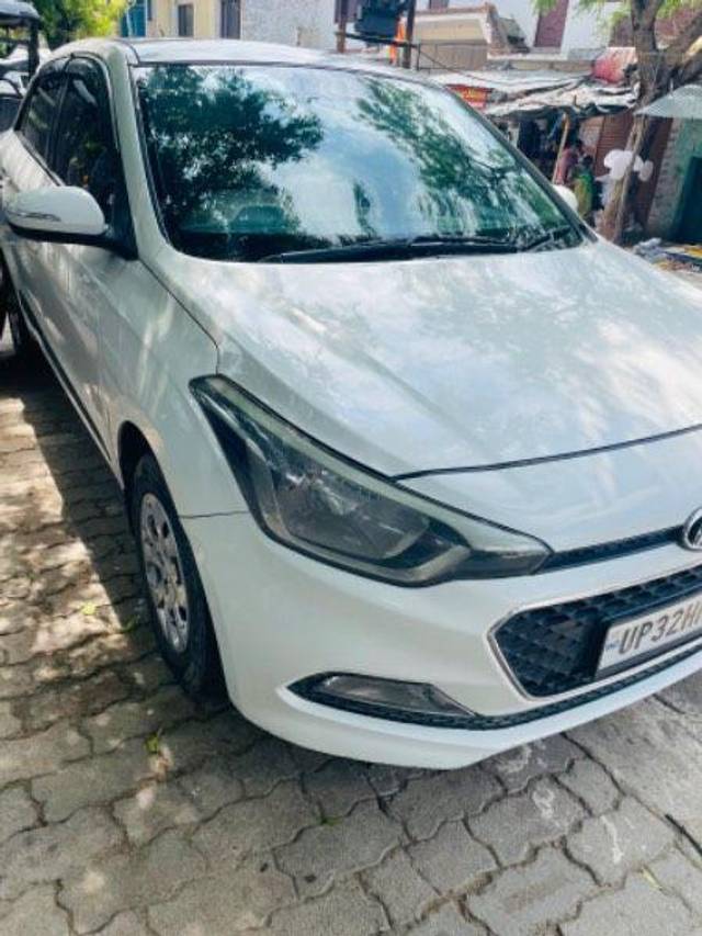 https://images10.gaadi.com/usedcar_image/3590742/original/processed_f50c589b-6de9-4d94-9c84-a6ca5e974915.jpeg?imwidth=6400