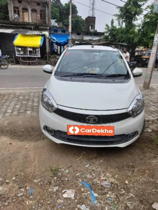 https://images10.gaadi.com/usedcar_image/3591142/original/processed_eacd6776-1242-4722-9a28-5ed1ac9dfd5f.jpg?imwidth=6402