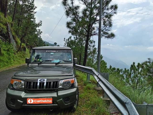https://images10.gaadi.com/usedcar_image/3591203/original/processed_e634319d-a88e-4a3f-a776-9de298a2a44b.jpg?imwidth=6401