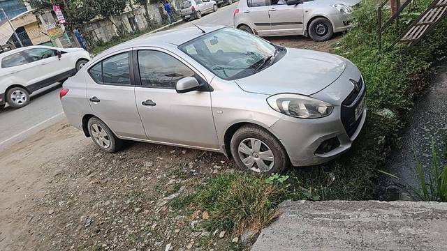 https://images10.gaadi.com/usedcar_image/3591206/original/processed_edeb330d-4121-4cf6-ad34-c81bcf6a7666.jpg?imwidth=6400