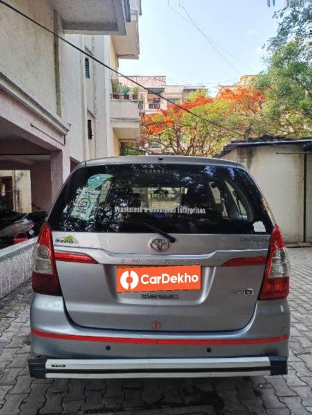 https://images10.gaadi.com/usedcar_image/3591232/original/processed_81091c29-7cc1-41a1-a21c-9e0b1657fd95.jpg?imwidth=6402