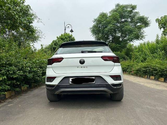 https://images10.gaadi.com/usedcar_image/3591320/original/processed_8aa9fd6d-fe79-4e67-90ef-7b587e0f2caa.jpeg?imwidth=6402
