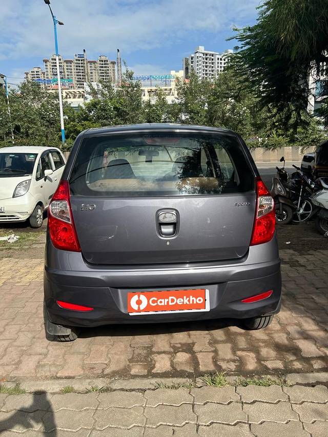 https://images10.gaadi.com/usedcar_image/3591457/original/processed_img2877683__used_car_2877683_1695712634.jpg?imwidth=6402