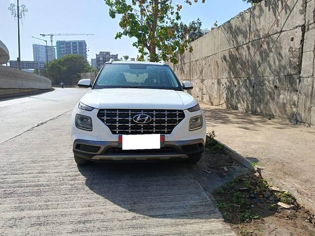 https://images10.gaadi.com/usedcar_image/3591590/original/processed_f80aa23259d3b35fe9cc58342a9d8e2a.jpg?imwidth=6400