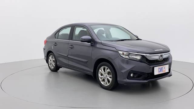https://images10.gaadi.com/usedcar_image/3591776/original/86c3de40-0241-4ef4-ba33-4e9eaa7c57fc__45.jpg?imwidth=6400