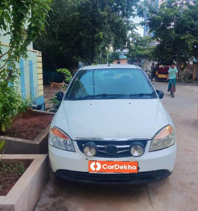 https://images10.gaadi.com/usedcar_image/3591959/original/processed_e8897fa5-9945-4434-8aaf-19db5f2b1025.jpg?imwidth=6400