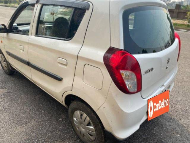 https://images10.gaadi.com/usedcar_image/3592213/original/processed_dbdc2ba7-a899-499f-8637-fcba3172c16f.jpeg?imwidth=6401