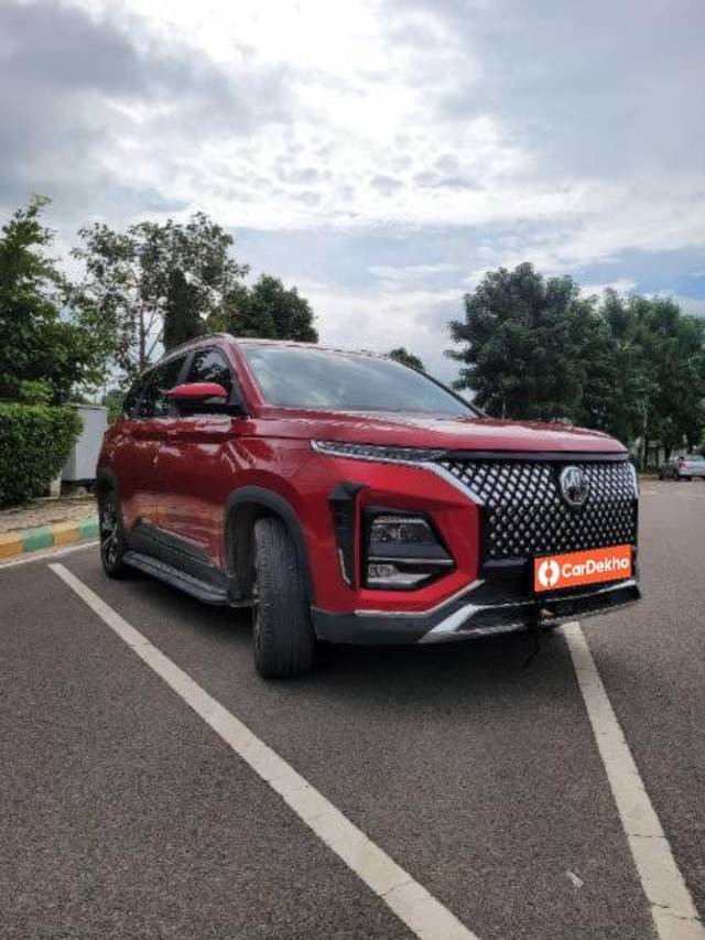 https://images10.gaadi.com/usedcar_image/3592222/original/processed_1018465d-857c-497b-baff-55ed5ecd415c.jpg?imwidth=6400
