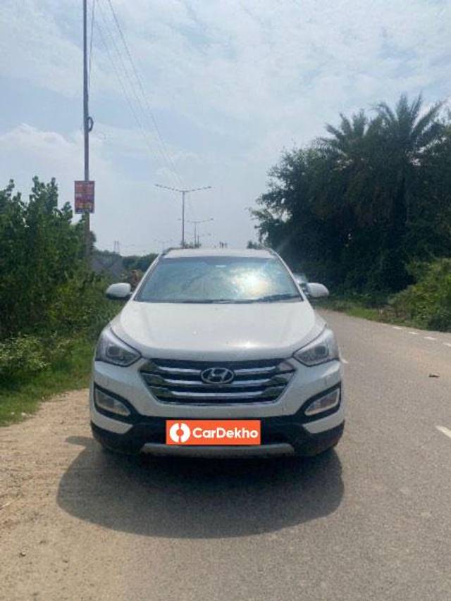 https://images10.gaadi.com/usedcar_image/3592612/original/processed_2eead3c3-d00a-4750-b126-fcffc8cdc4a3.jpeg?imwidth=6400