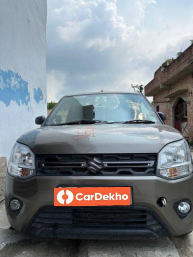 https://images10.gaadi.com/usedcar_image/3592654/original/processed_0d7c8736-3bf6-4ba5-b5f1-1b1b14b311c9.jpeg?imwidth=6400