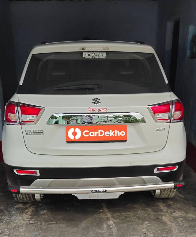 https://images10.gaadi.com/usedcar_image/3592704/original/processed_1edf2621-268c-4646-b50b-dba9970d2e75.jpg?imwidth=6401