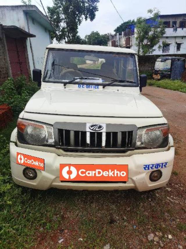 https://images10.gaadi.com/usedcar_image/3592775/original/processed_233d25fc-f91f-472f-9403-e89f9e0c48ea.jpg?imwidth=6400