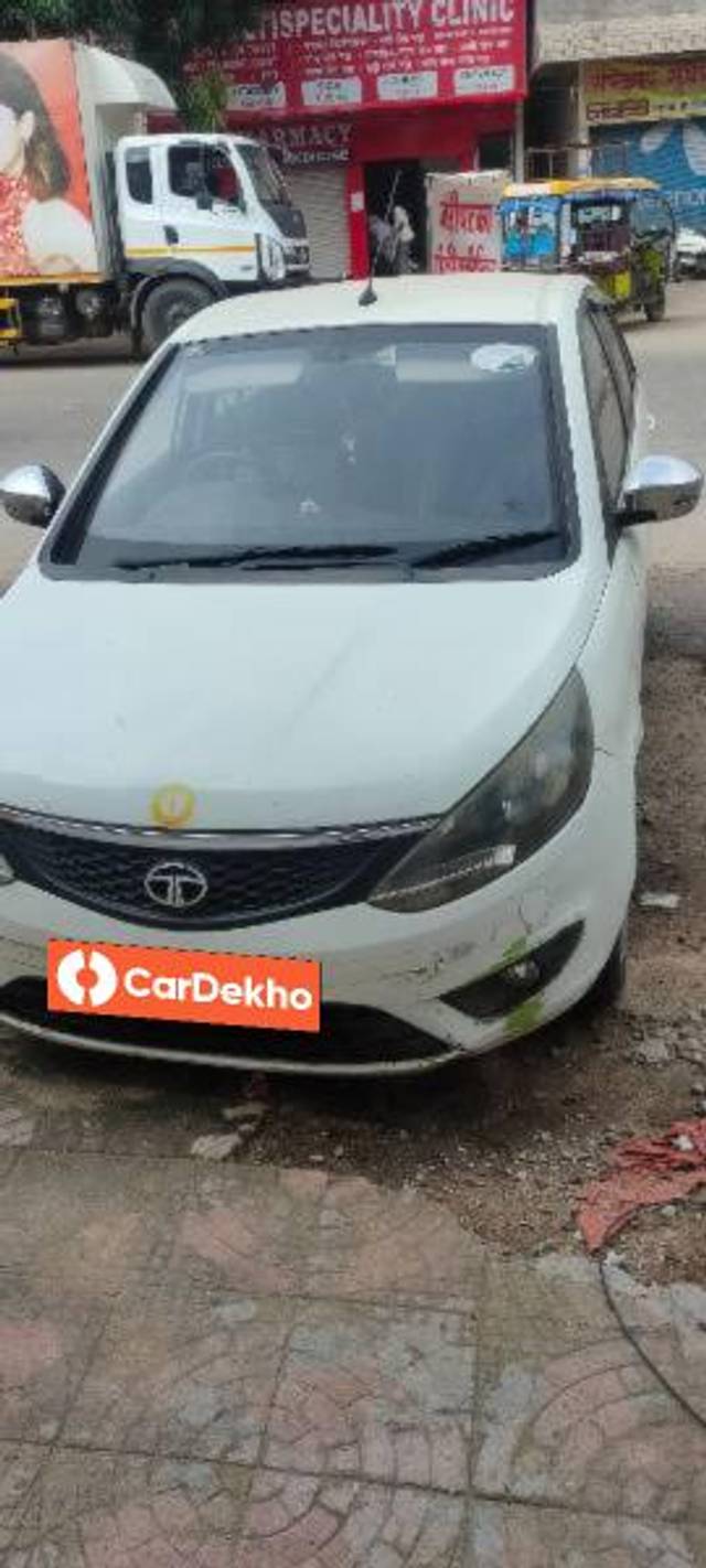 https://images10.gaadi.com/usedcar_image/3592941/original/processed_e3672c82-d21c-4dac-bf6a-ac28db0f0d57.jpg?imwidth=6400