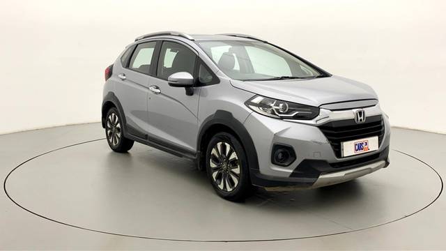 https://images10.gaadi.com/usedcar_image/3593081/original/usedcar_43_770071695792915_1695792926.jpg?imwidth=6400
