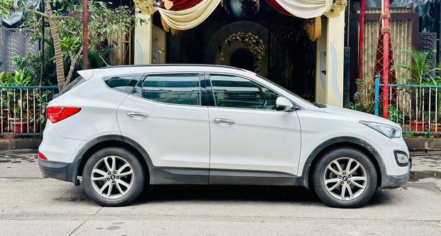 https://images10.gaadi.com/usedcar_image/3593327/original/processed_img2878659__used_car_2878659_1695799714.jpg?imwidth=6401