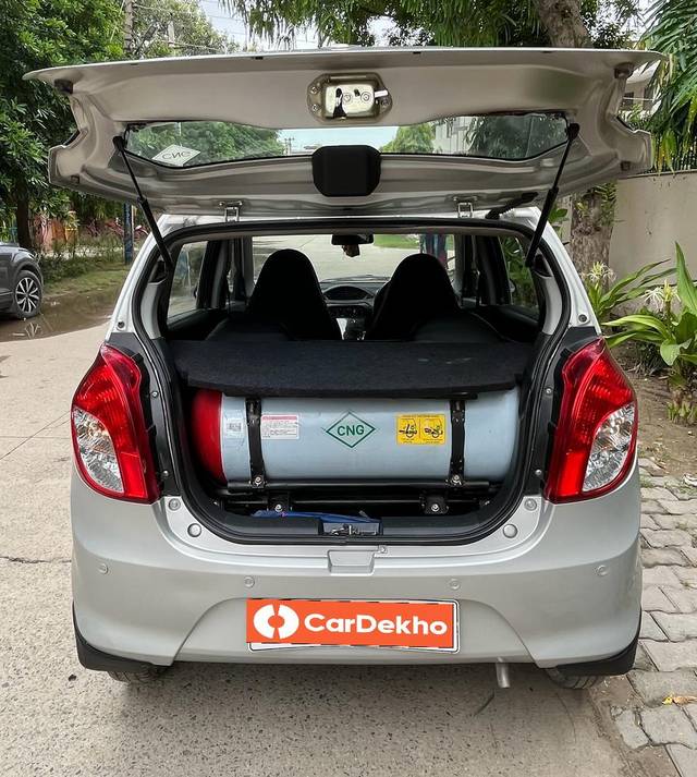 https://images10.gaadi.com/usedcar_image/3593398/original/processed_img2878713__used_car_2878713_1695801050.jpg?imwidth=6402