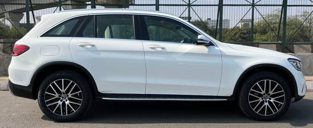 https://images10.gaadi.com/usedcar_image/3593444/original/img2878744__used_car_2878744_1695808011.jpg?imwidth=6401