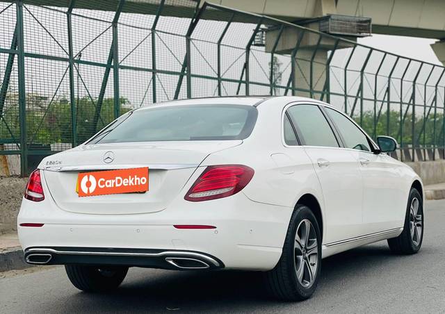 https://images10.gaadi.com/usedcar_image/3593459/original/processed_img2878754__used_car_2878754_1695807504.jpg?imwidth=6402