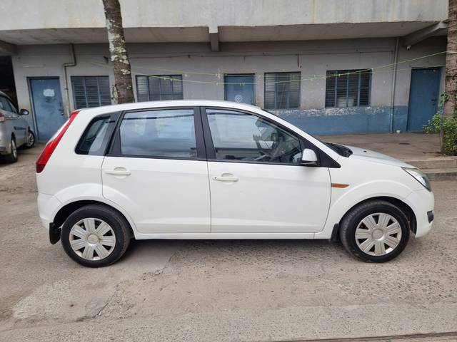 https://images10.gaadi.com/usedcar_image/3593592/original/img2878832__used_car_2878832_1695807286.jpg?imwidth=6401