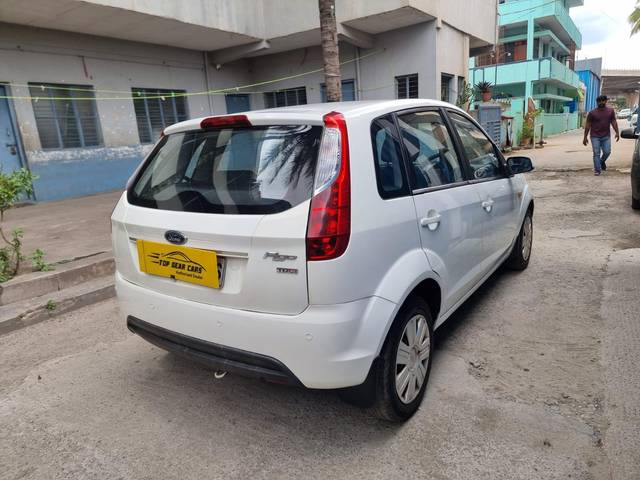 https://images10.gaadi.com/usedcar_image/3593592/original/processed_img2878832__used_car_2878832_1695807294.jpg?imwidth=6402