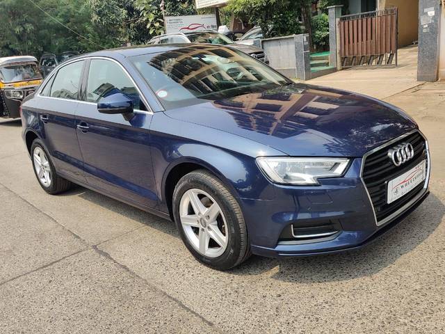 https://images10.gaadi.com/usedcar_image/3593993/original/processed_img2879109__usedcar_whatsappimage2023_10_13at24405pm_2879109_1697196917.jpeg?imwidth=6401