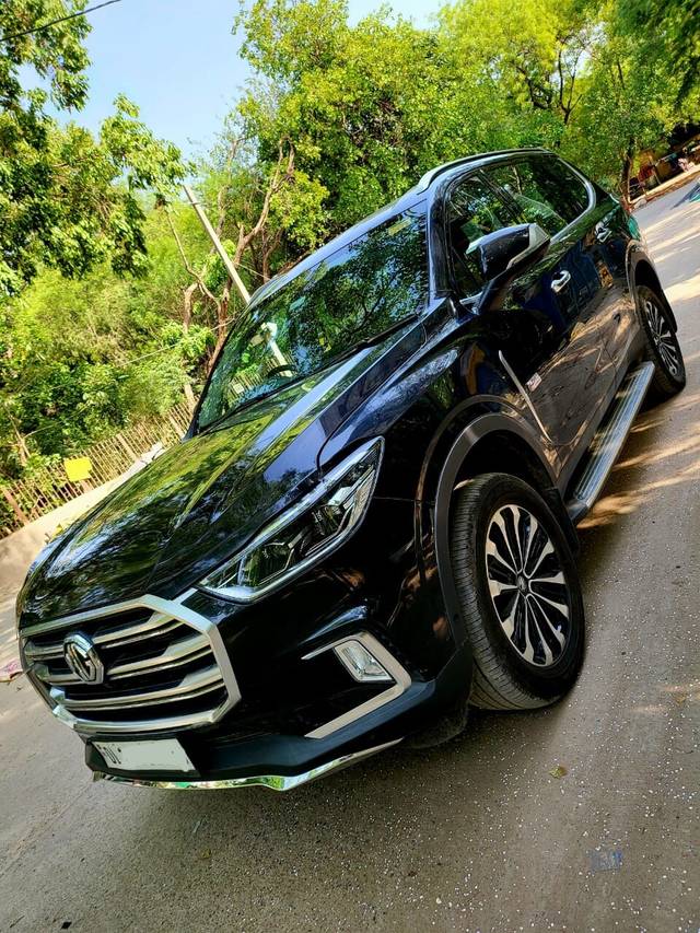 https://images10.gaadi.com/usedcar_image/3594158/original/img2879226__used_car_2879226_1695820170.jpg?imwidth=6402