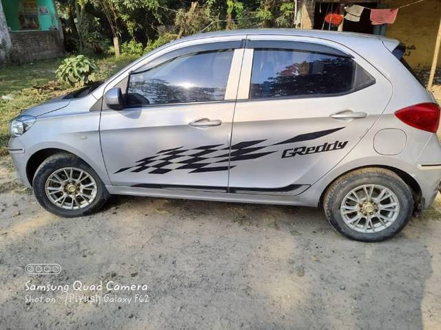 https://images10.gaadi.com/usedcar_image/3594248/original/processed_bf65acdb-acba-4a06-a47a-a3114de30831.jpg?imwidth=6402