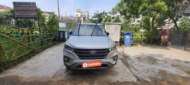 https://images10.gaadi.com/usedcar_image/3594281/original/processed_9f790879-0104-41d0-978d-acc0ae600204.jpg?imwidth=6401