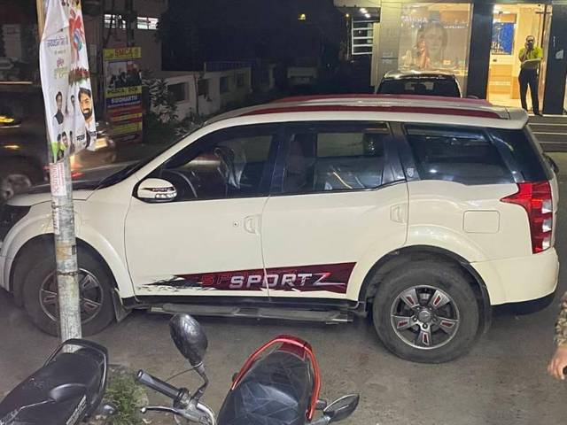 https://images10.gaadi.com/usedcar_image/3594344/original/processed_4a1aa51d-41ea-4820-b1a8-78cbd7b40b8a.jpeg?imwidth=6402