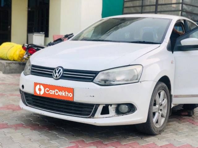 https://images10.gaadi.com/usedcar_image/3594421/original/processed_65c574c2-edf5-4dc5-b27c-bc2d116b9135.jpeg?imwidth=6402