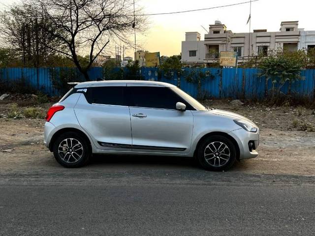 https://images10.gaadi.com/usedcar_image/3594552/original/processed_b195356b-eb50-4152-9253-ca451c0e7c60.jpg?imwidth=6401