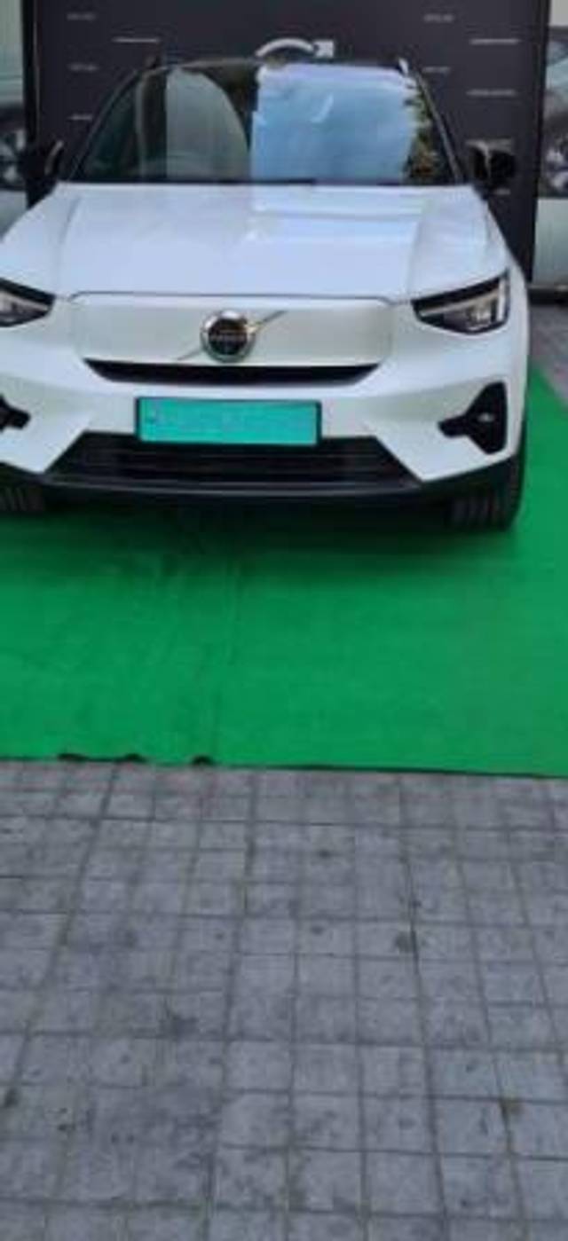 https://images10.gaadi.com/usedcar_image/3594561/original/processed_e9681268-a7c8-4528-b08f-fc7bde24d556.jpg?imwidth=6400