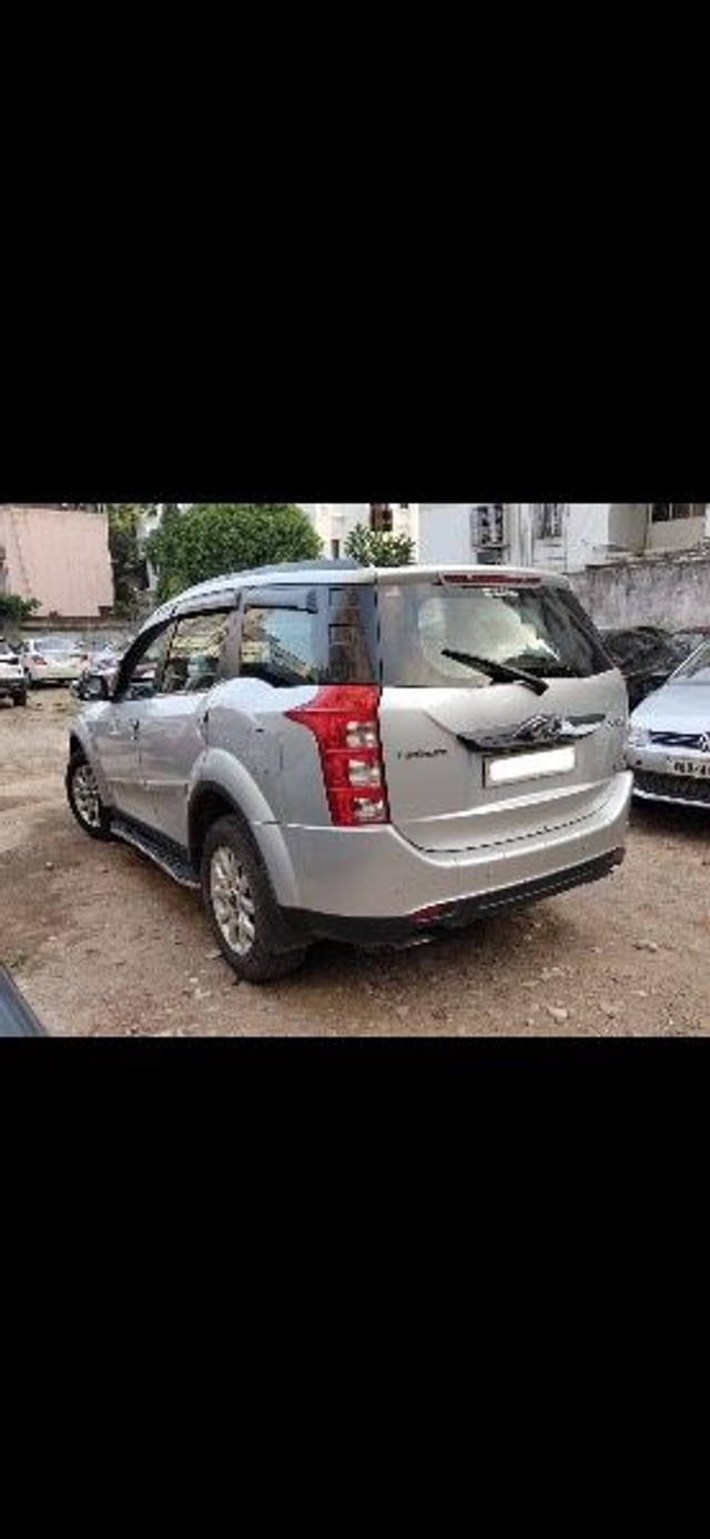 https://images10.gaadi.com/usedcar_image/3594596/original/processed_41cdf1b8-a961-4e8e-8b28-f785d9b232d5.png?imwidth=6402
