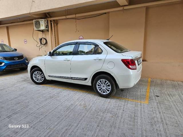 https://images10.gaadi.com/usedcar_image/3594641/original/processed_a2f5a51c-563f-4e6d-b339-c60b6223ce25.jpg?imwidth=6400