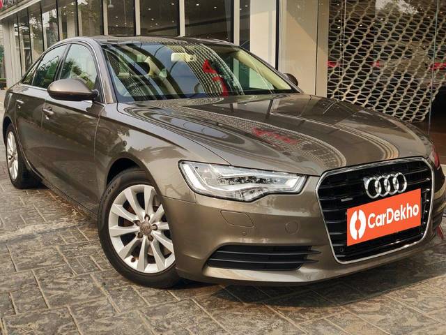 https://images10.gaadi.com/usedcar_image/3594792/original/processed_usedcar_img_20191113_135226__01_140381695878014_1695878043.jpg?imwidth=6400