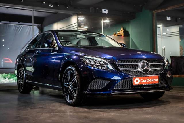https://images10.gaadi.com/usedcar_image/3594870/original/processed_usedcar_37d45eb8_071e_4f17_a7d6_1fd53caf7a32_6131695880366_1695880387.jpeg?imwidth=6400